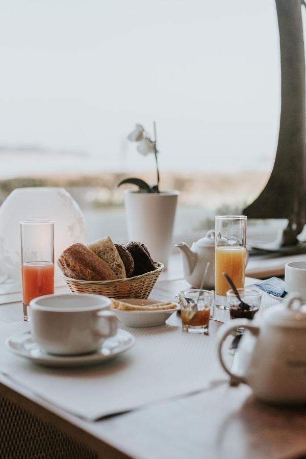 Hotel Aux Tamaris - Vue Mer Roscoff Eksteriør bilde