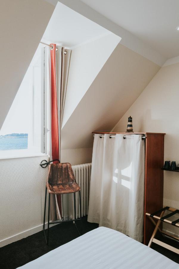 Hotel Aux Tamaris - Vue Mer Roscoff Eksteriør bilde