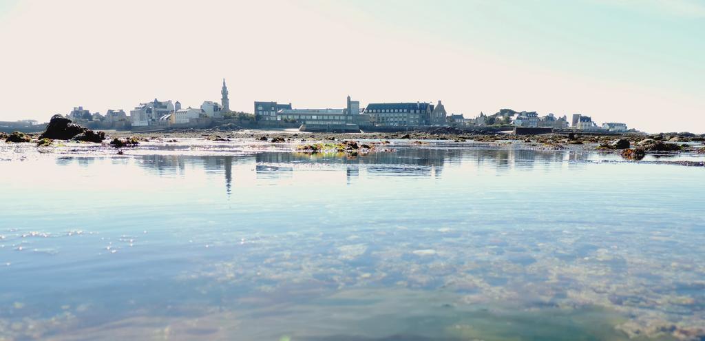 Hotel Aux Tamaris - Vue Mer Roscoff Eksteriør bilde
