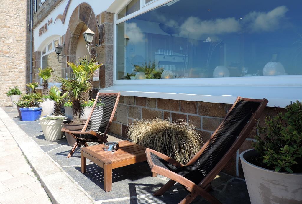 Hotel Aux Tamaris - Vue Mer Roscoff Eksteriør bilde